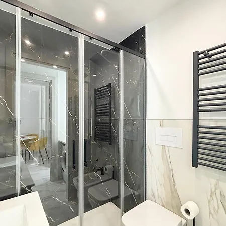 Yuna Rent - Vittorio 50