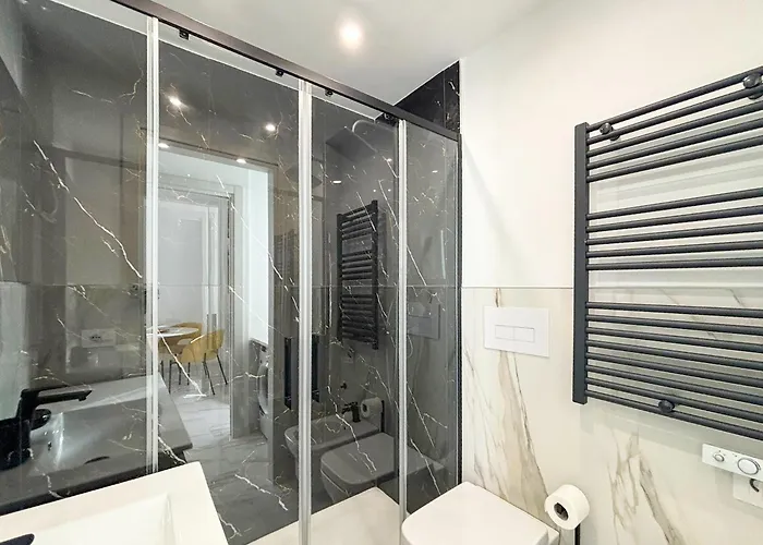 Yuna Rent - Vittorio 50